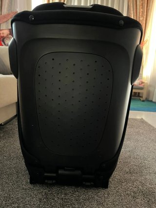 Silla de coche  ... 50€ por uno , usado poco meses