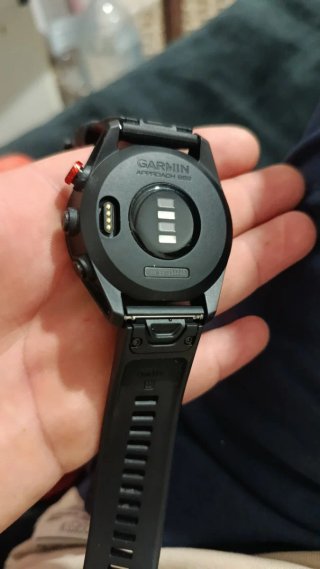 Reloj Garmin Negro y Rojo APPROACH s62