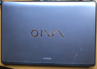 Portátil Sony VAIO VGN-FW21L Plata
