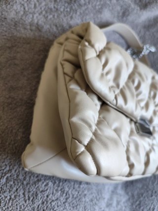 Bolso acolchado H&M beige