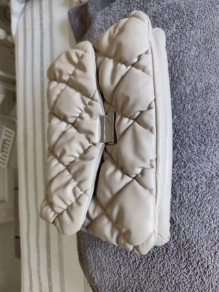 Bolso acolchado H&M beige