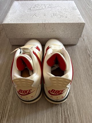 Jordan 4 Nigel Sylvester