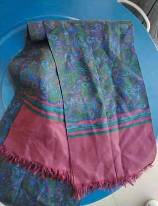 Foulard Burberry's in seta con fantasia