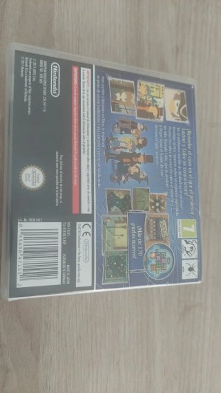 El Profesor Layton y la Llamada del Espectro