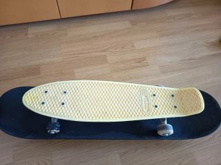 Tabla de skate negra