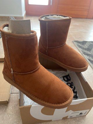 Botas color camel talla 36