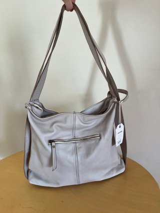 Bolso de piel blanco