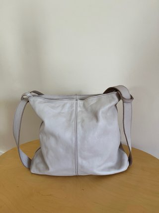 Bolso de piel blanco