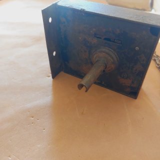 Llaves y cerradura antiguas de hierro forjado
