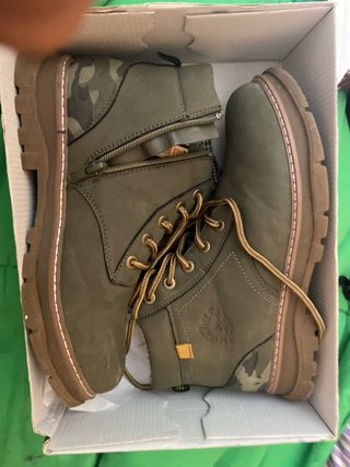 Botas verdes estilo militar