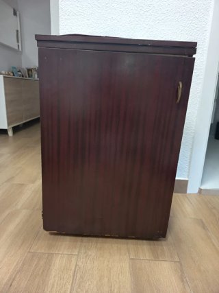 Máquina de coser Alfa antigua
