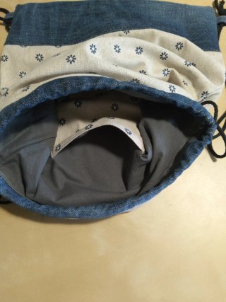 Mochila de cuerdas floral y vaquera