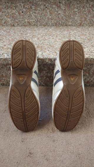 Scarpe Adidas sneakers bianche e blu