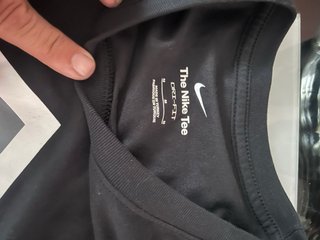 Camiseta Nike Trail Manga Larga Talla M