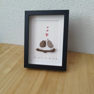 Cuadro artesanal de pájaros con corazones