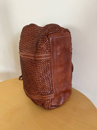 Bolso de piel marrón