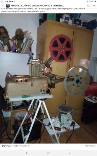 Proyector Ampro 16mm incluye altavoz  y un carrete