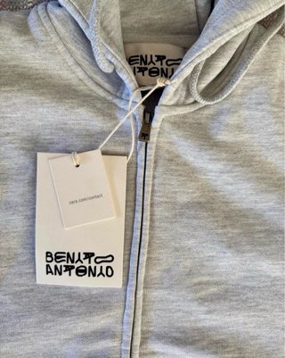 Zara x Benito sudadera gris con cremallera