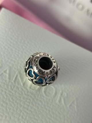 Charm Pandora Corazones Azul ALE S925