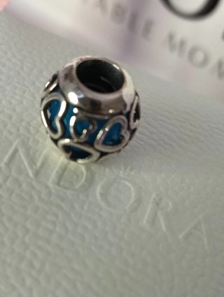 Charm Pandora Corazones Azul ALE S925