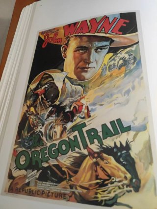 LIBRO DE CINE. POSTERS PELÍCULAS CLÁSICAS