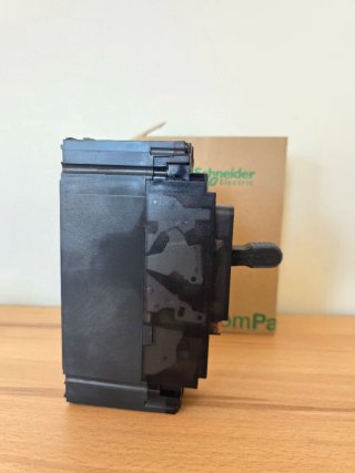 Interruptor Schneider NSX100N 25A 25kA AC-DC 1P