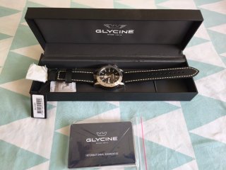Reloj Glycine GL1023 Cuarzo 42mm