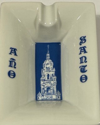 Cenicero Porcelana Santa Clara. Año Santo.