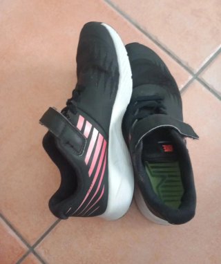 Scarpe Nike Bambino Taglia 34