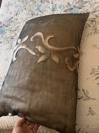 Lámpara y cortinas a juego