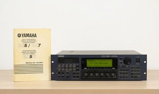 Sintetizador Yamaha EX5R Rack