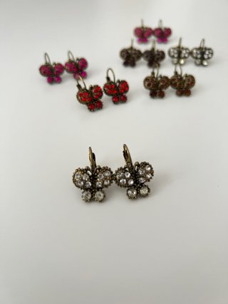 7 Pares Pendientes Mariposa Brillantes