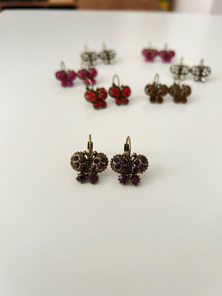 7 Pares Pendientes Mariposa Brillantes