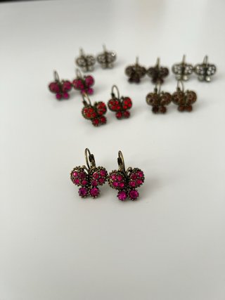 7 Pares Pendientes Mariposa Brillantes