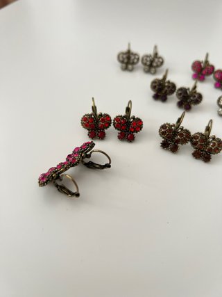 7 Pares Pendientes Mariposa Brillantes