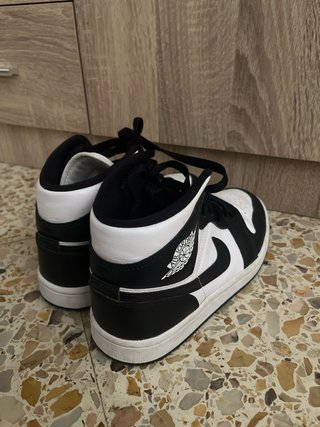 Nike Air Jordan 1 Mid Zapatillas