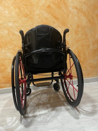 Silla de Ruedas Kuschall con Patín Eléctrico