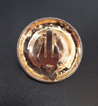 Pendiente Chanel individual dorado y plateado