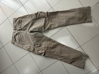 Pantalón cargo verde talla 36