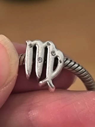 Charm Pandora Virgo Plata