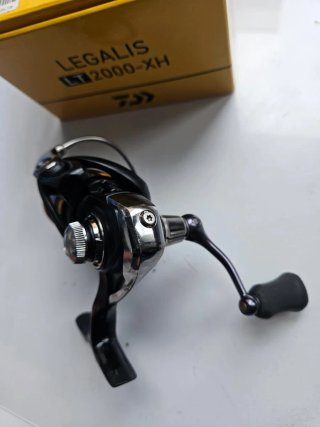 Carrete de pesca Daiwa Legalis LT 2000-XHCarrete L