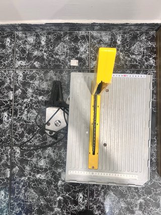 Sierra ingletadora para madera