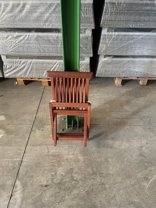 Silla de madera para niños