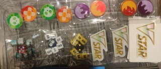 Lote de cajas y latas Pokémon