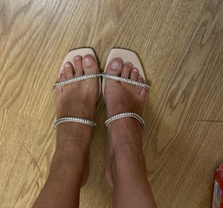 Sandalias Zara tacón tiras pedrería beige