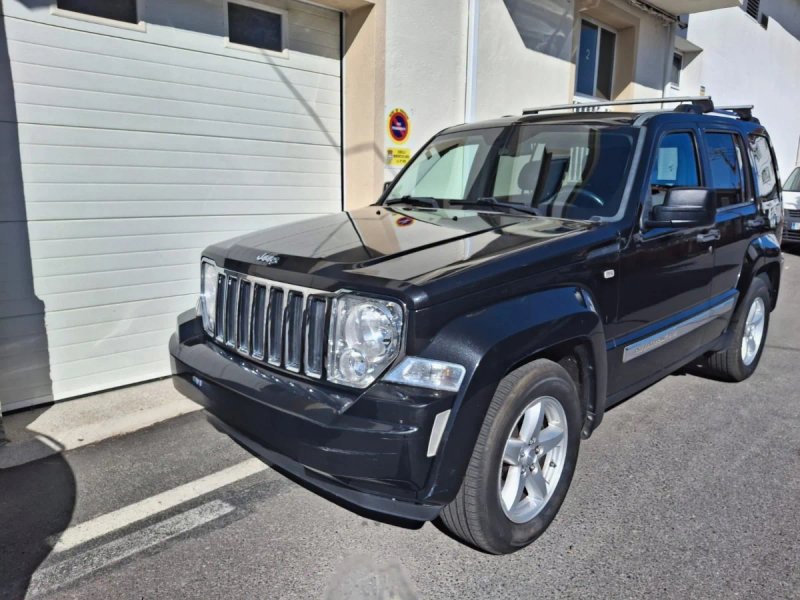 Jeep Cherokee 2010 - foto 1