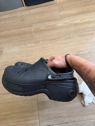 Crocs Negras Originales Nuevas. Talla 9-11 (43-44)