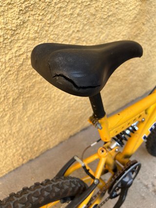 Bicicleta de Montaña J.Bike Amarilla