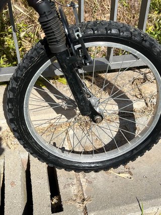 Bicicleta de Montaña J.Bike Amarilla