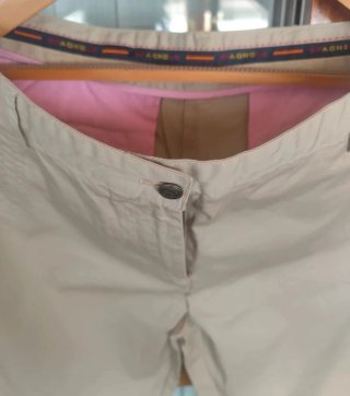 Pantalón beige talla 46